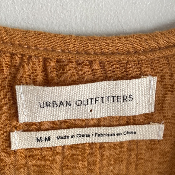 Urban Outfitters • 100% cotton tie front crop top - Picture 5 of 5
